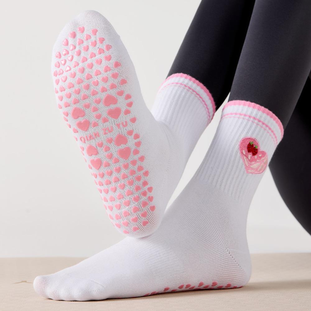 New Cotton Pilates Socks Harajuku Street Sweat-absorbent Yoga Socks Casual Breathable Cherry Embroidery Socks