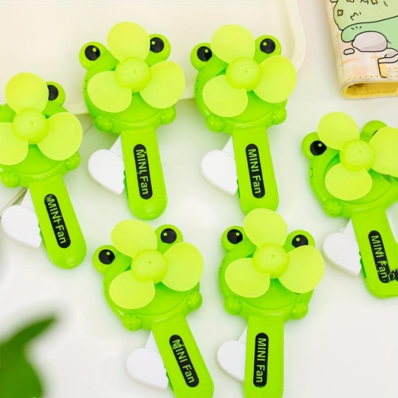 8pcs Mini Cartoon Frog Shaped Portable Handheld Fan Gift Set,Adult Party Birthday Gifts,Pinata Filler,Suitable for Summer Parties,Group Dining Scenes