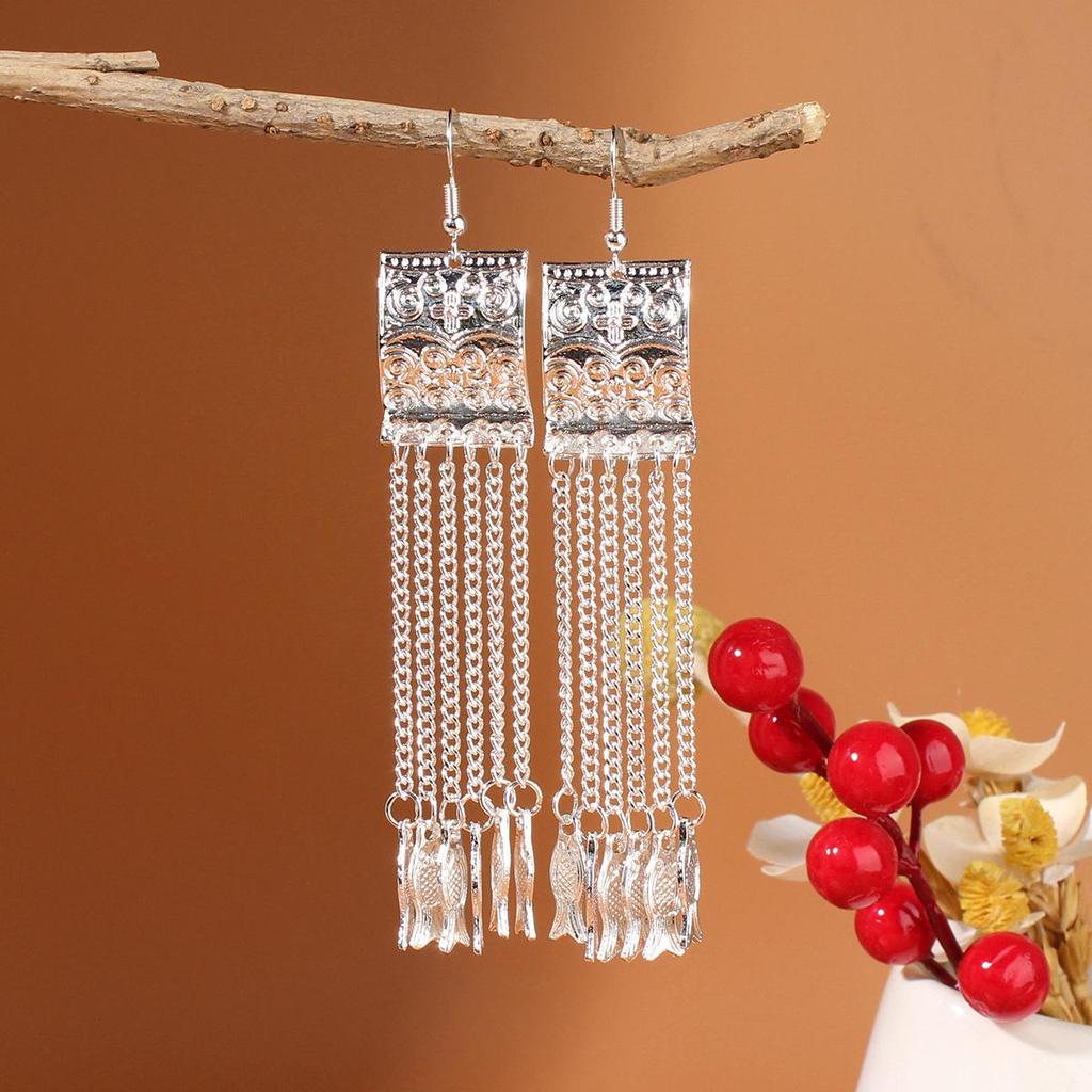 Retro Miao Silver Tassel Earrings: Ethnic Yunnan Long Dangle Women's Jewelry