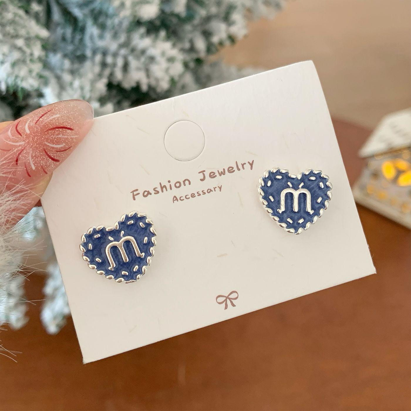 

Winter Snowman Blue Heart Stud Earrings, Silver Needle, Exquisite Holiday Accessory for Women