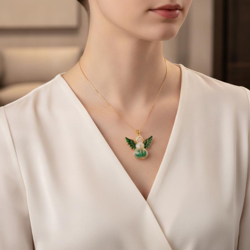 Ethnic Imitation Jade Gourd Pendant with Angel Wings Charm Blessing Jewelry for Christmas Gift for Family