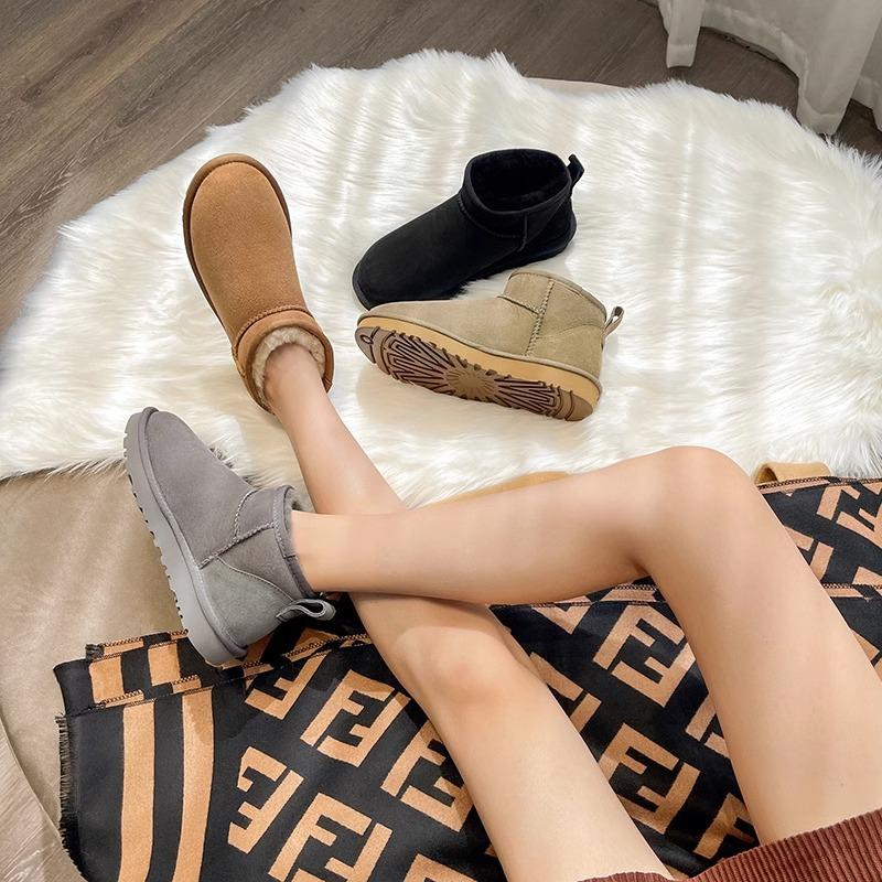 Couple Mini Snow Boots Women's Leather Short Winter New Thickened Velvet Warm Non-slip Waterproof Northeast Cotton Shoes