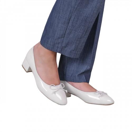 Where's That From Dámské/Dámské boty Wonder Bow s nízkým blokem na podpatku