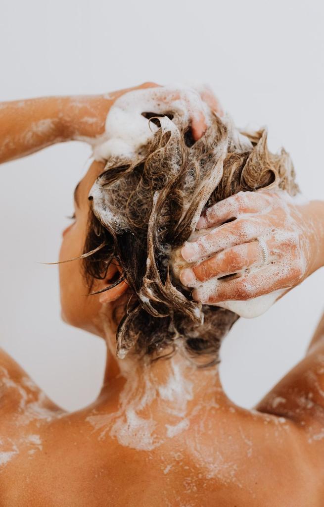 Schampo och hårbottenmassageborste - Silikonpimpleborste