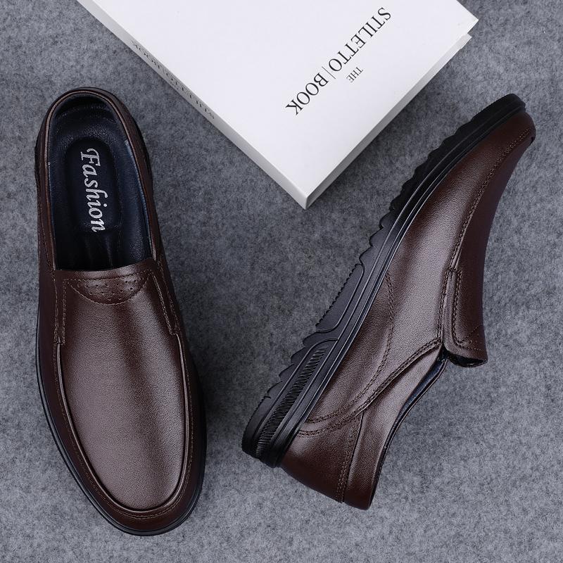 2024 nye ekte skinn menn fritidssko Luksus merke herre sko pustende slip on Black Business formelle sko