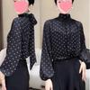 Damen-Oberteil im französischen Stil mit weiten Ärmeln und Pünktchen: Neue Sommer/Herbst Mode, Nischen Design, Elegant & Vielseitig.