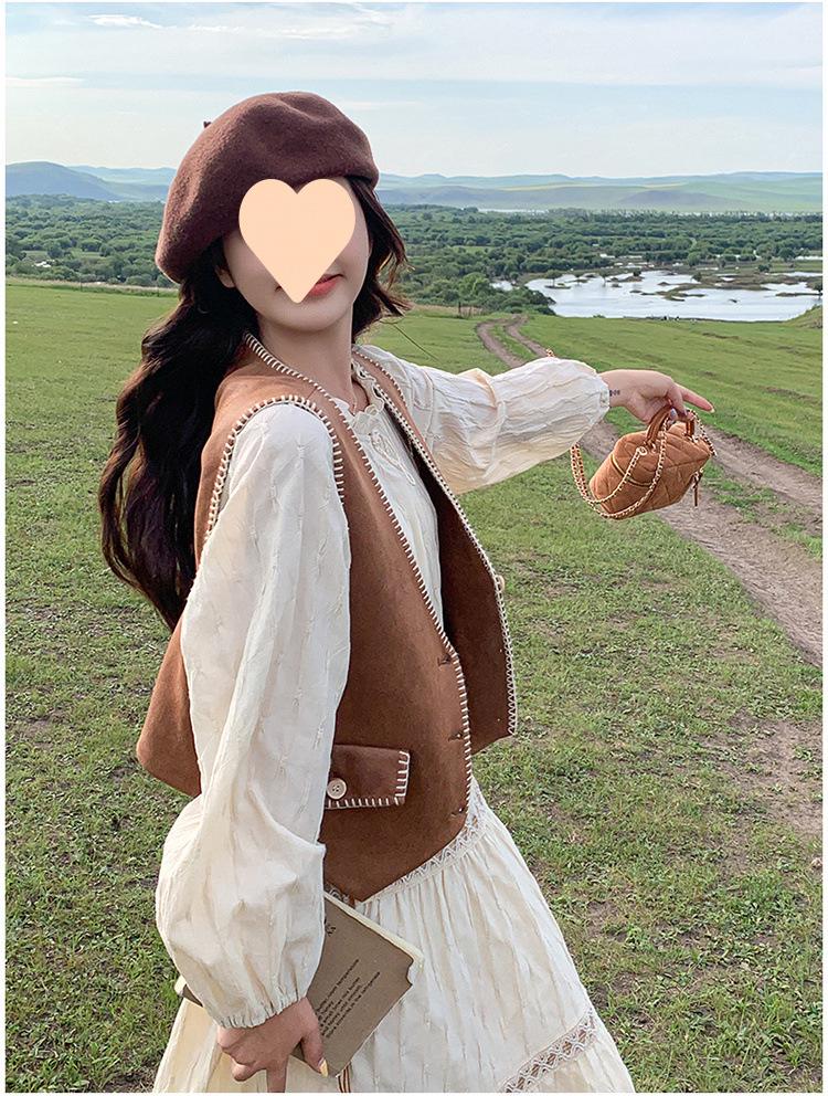 2025 Beige Women's Two-Piece Set: Retro Merlot Vest & Long Dress for Spring/Autumn Holidays