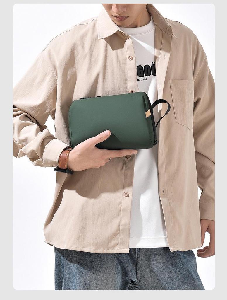 Waterproof Wet/Dry Travel Grooming Bag, Large Capacity, Portable for Business, Sports & Outdoor - Unisex