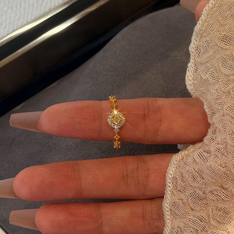 New in blingbling small square necklace ring light luxury and high-end fashion collar chain suitable for jewelry sets gifts