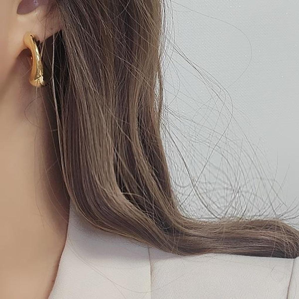 Women's Daily Accessory: A Good Day Ring Earrings