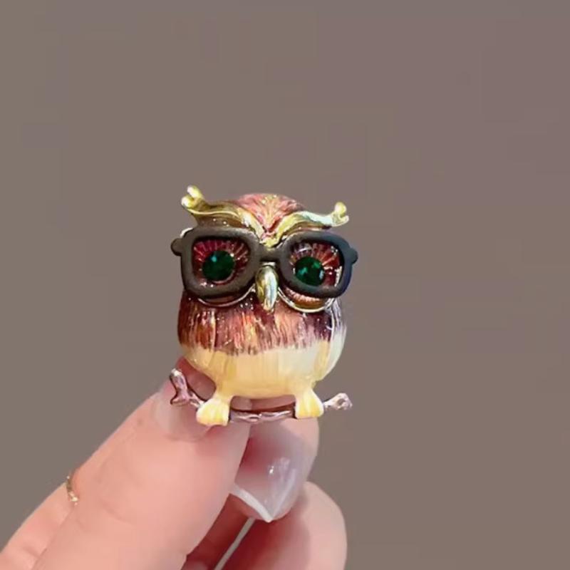 Creative Cartoon Owl Brooch Pins Vintage Cute Wear Glasses Personality Animal Brooch For Women Clothing Jewelry Accessories