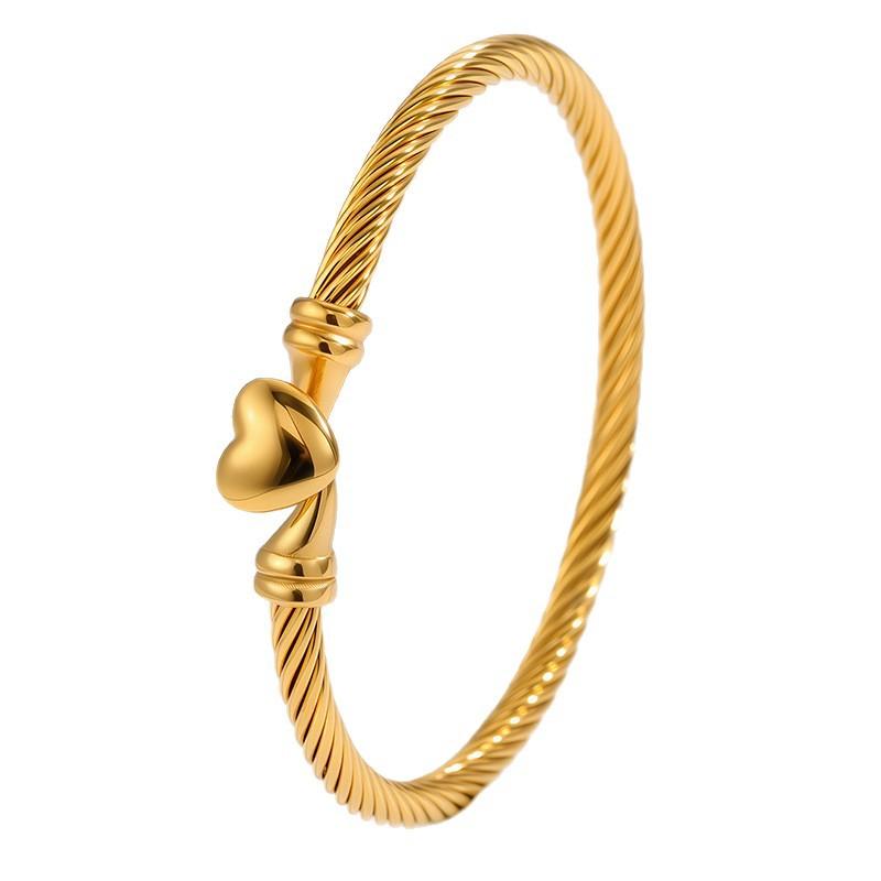 European and American Non-fading Heart-shaped Horseshoe Open Bracelet for Women