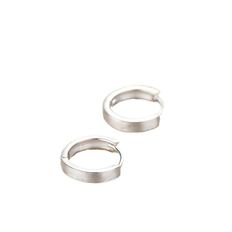 Einfache Creolen, Ohrstecker für Damen, Nischen-Design, Neue Trend-Ohrringe des Jahres