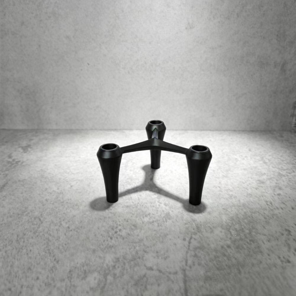 Light Luxury Minimalist Design Candle Holder Nordic Alloy Candle Stand Home Decore Candelabra Gift
