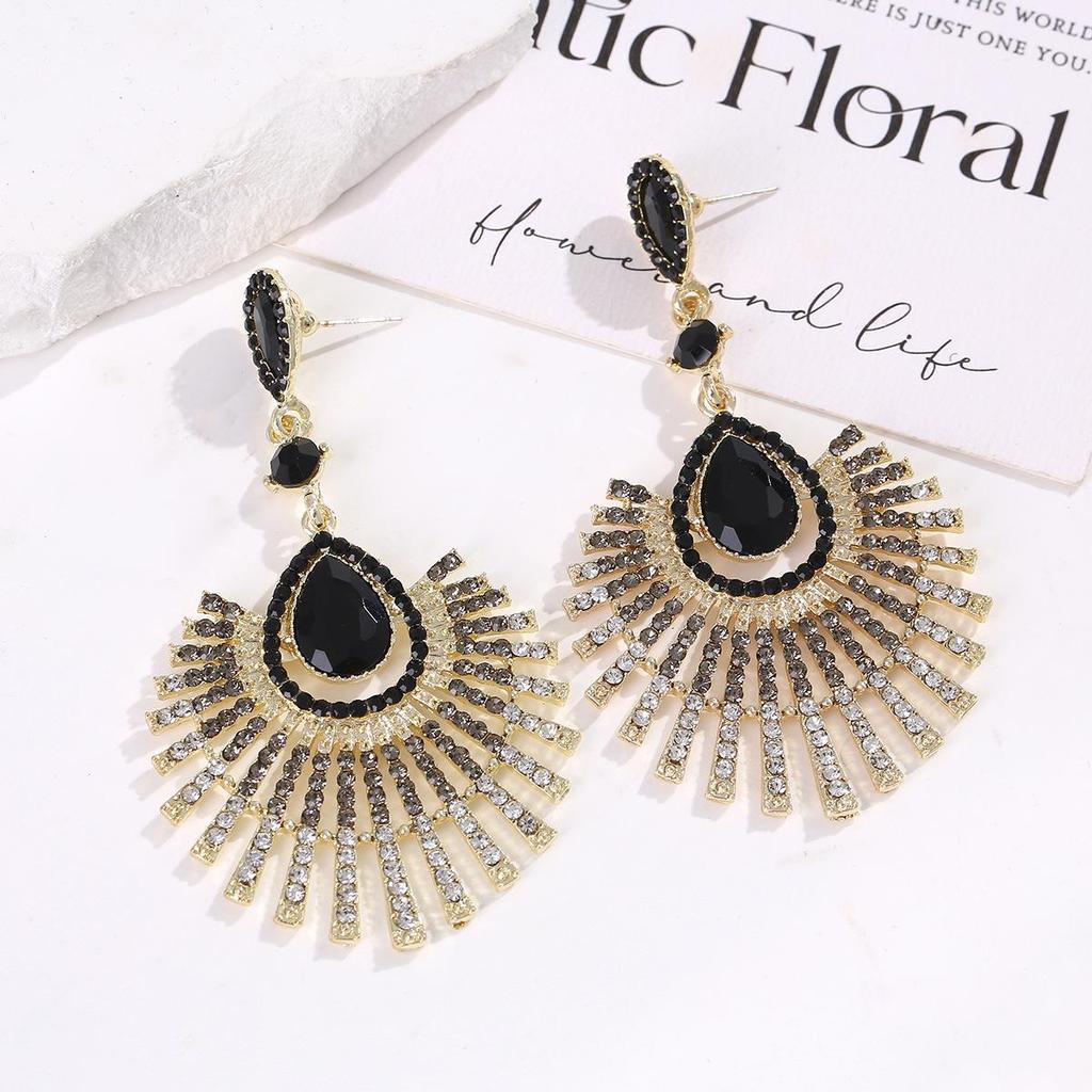French Rhinestone Water Drop Earrings - Elegant Light Luxury Court Style Studs for Women with Exaggerated Dangles and High-End Quality