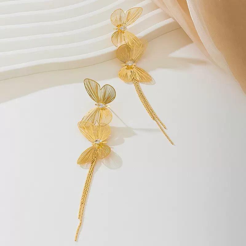 Super fairy smart butterfly fringed earrings women's new personality elegant high-end earrings fashion temperament unique earrings
