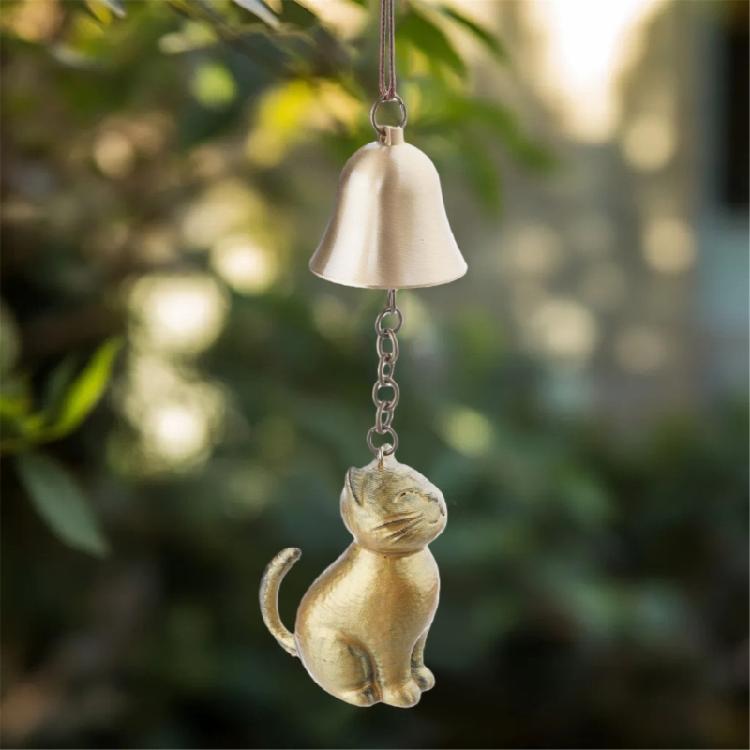 Automotive Rearview Mirror Decoration Elegant Cats Shaped Wind Chimes Ornament with Soft Chimes Sound for Home and Garden