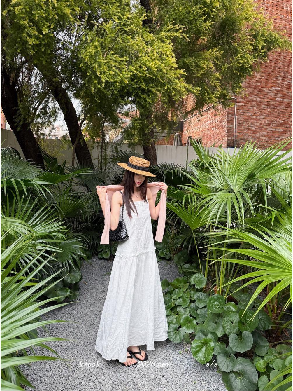 

Thirteen Rows: Summer Fashion Heavy Embroidered White Moonlight Slip Dress Small