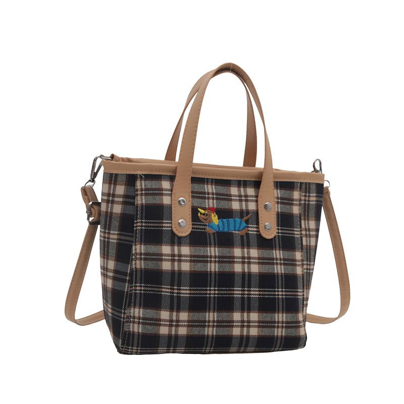 Fashionable and Casual Tote Bag for Women New Style Small and Fresh Contrasting Striped Shoulder Bag Niche Design Crossbody Bag