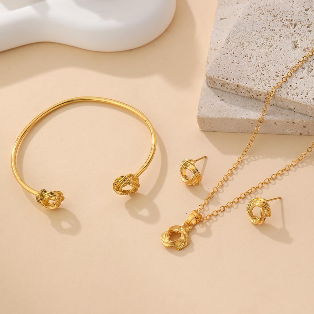Luxury Twisted Rose Flower Jewelry Set Necklace Bracelet Earrings 3 Piece Minimalist Elegant Fashion Accessories For Women