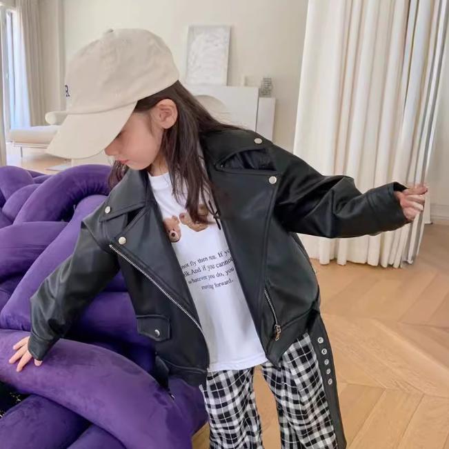 Spring and Autumn Girls Coat Waterproof and Stain Resistant Artificial Leather Fashion Zipper Jacket for 2-8 Years Girl Children Outdoor