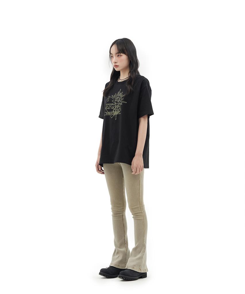 Depeugameoncheu Spread Heart T-Shirts [Black]