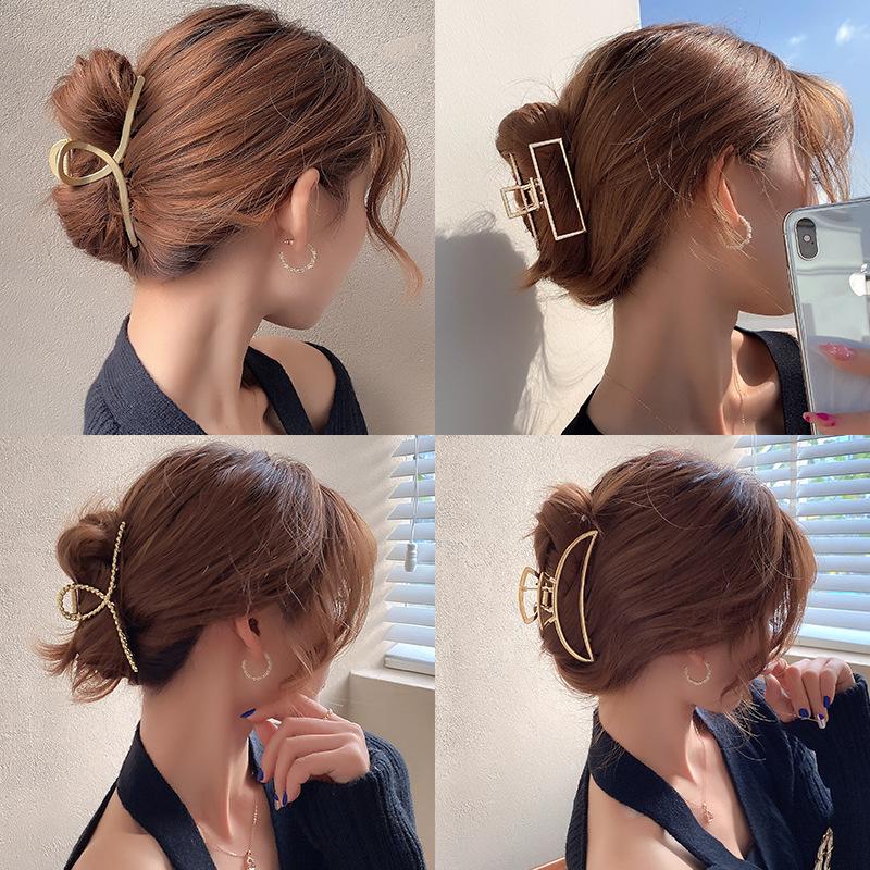 Korean-Style Pearl Metal Hair Claw Clip - Simple, Large, Elegant Shark Clip for Girls