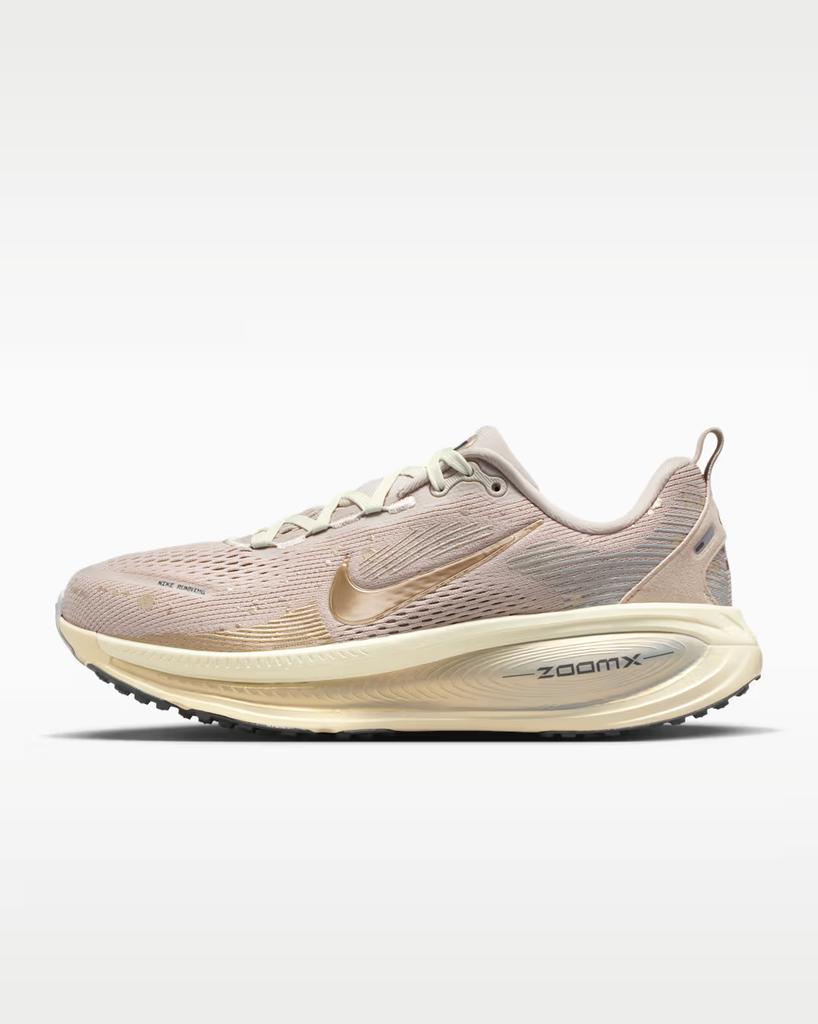 IF4463-200 Nike Vomero 18 SE Cream 2 Coconut Milk Light Smoke Grey (Women's)