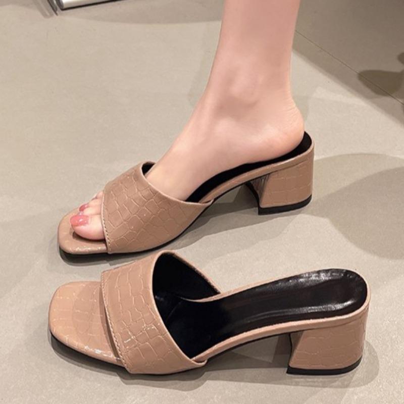 

Fashion Summer New Coarse Slippers Women s Fashion Square Head Open Toe Anti-slip Wear-resistant High Heels 43