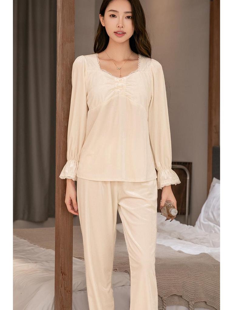 2025 Paar-Pyjamas: Damen Gold Samt Langarm & Herren Fleecegefütterte Koreanischer Stil Homewear