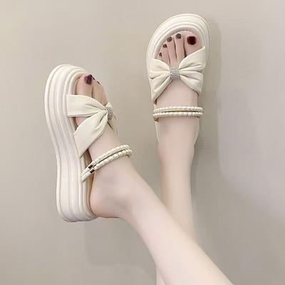 Mode 2025 Zomer Koreaanse Stijl Strik Design Ronde Neus Antislip Sandalen met Dikke Zool voor Damesmode Buiten Parel Wedge Hak Slippers