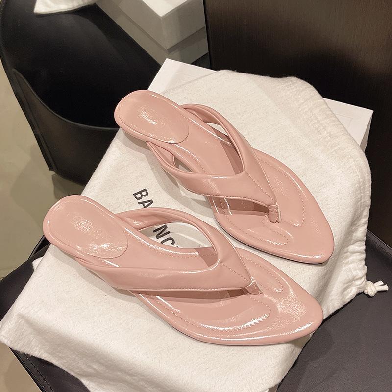 

2025 pointed slippers vacation beach slippers medium heel high heel small thick bottom slope heel flip-flops women wear summer 40