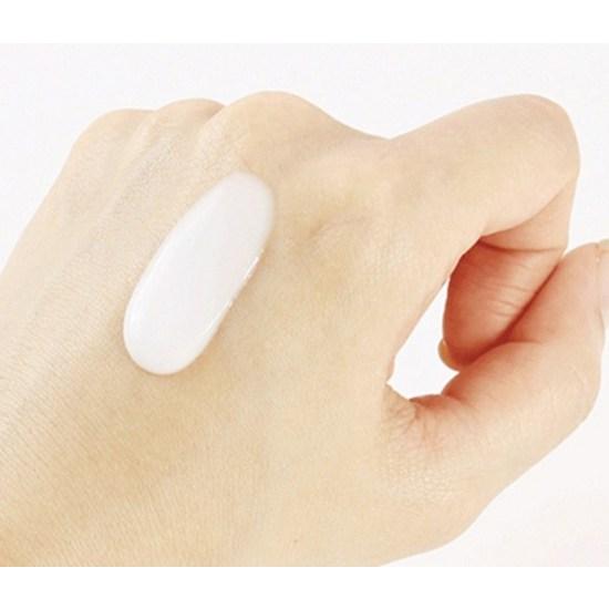 ROUND LAB 1025 Dokdo Travel Kit – Toner 50ml + Lotion 50ml + Sunscreen 20ml + Cleanser 20ml + Pouch