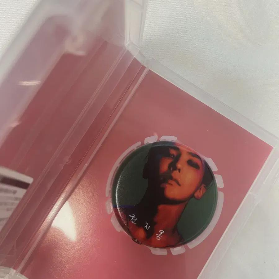 

Gd G-dragon Kwon Ji Yong Кнопка воспроизведения Untitled