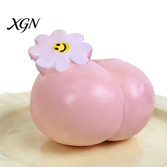 Slow Rebound Stress Ball Slow-Rising Butt Peach Squeeze Toy with Smile Flower Soft PU Shaped Fidget for Relief Cute Decompression Gadget Kids Adults