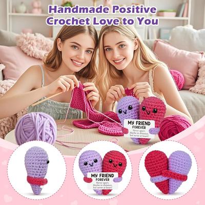 Niedliche Häkel-Emotionale Unterstützung Herz Umarmungspuppe Schreibtischornament Lustige Handgewebte Gestrickte Herzform Liebespuppe Heim Zimmer Dekoration