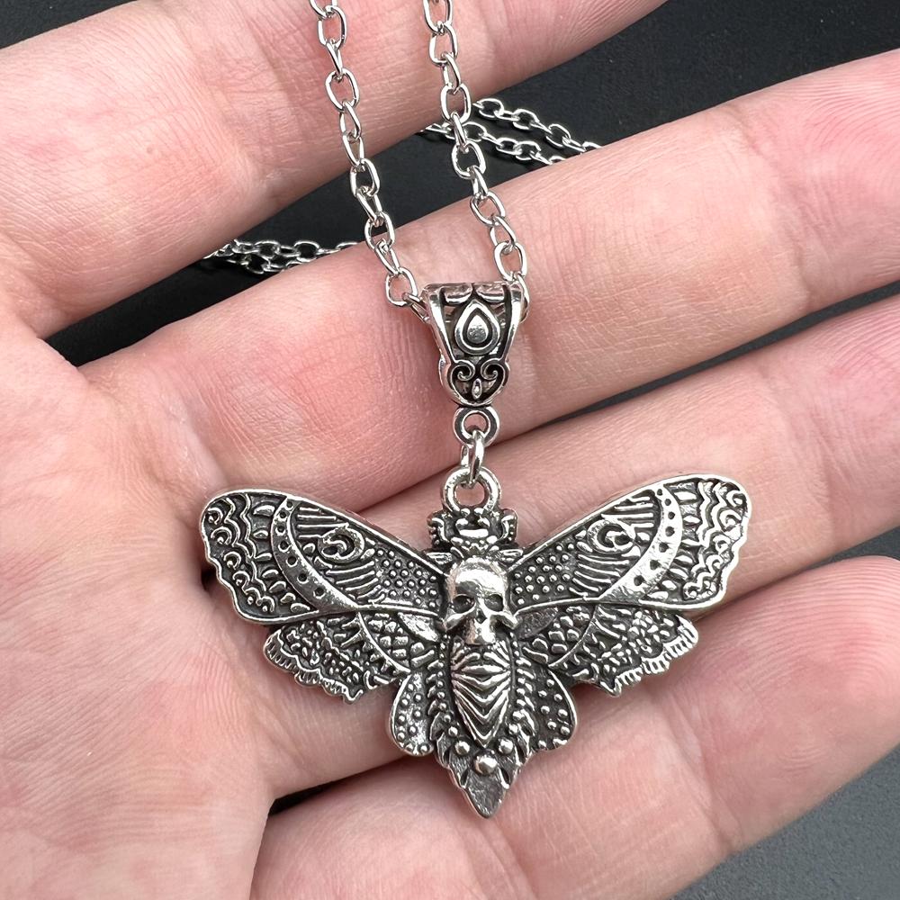 1pcs Gothic Dead Head Skull Moth Pendant Necklace Jewelry Insect Birthday Nature Lover Gift