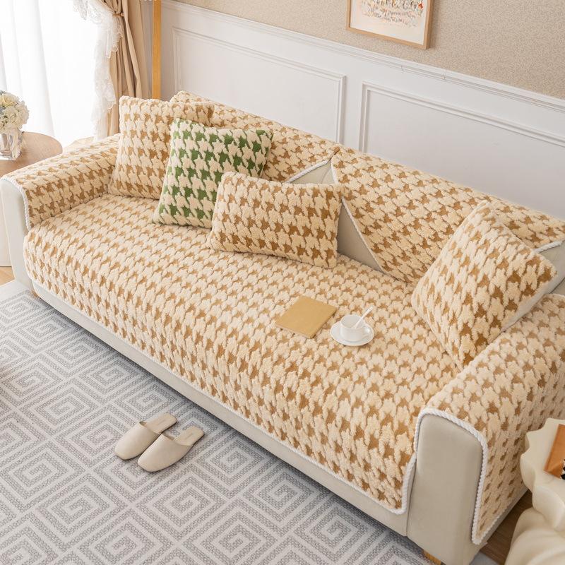 Houndstooth Sofa Cushion Winter Warm Fleece Furry Thickened Fleece Cushion Non-Slip Autumn and Winter Cover Towel