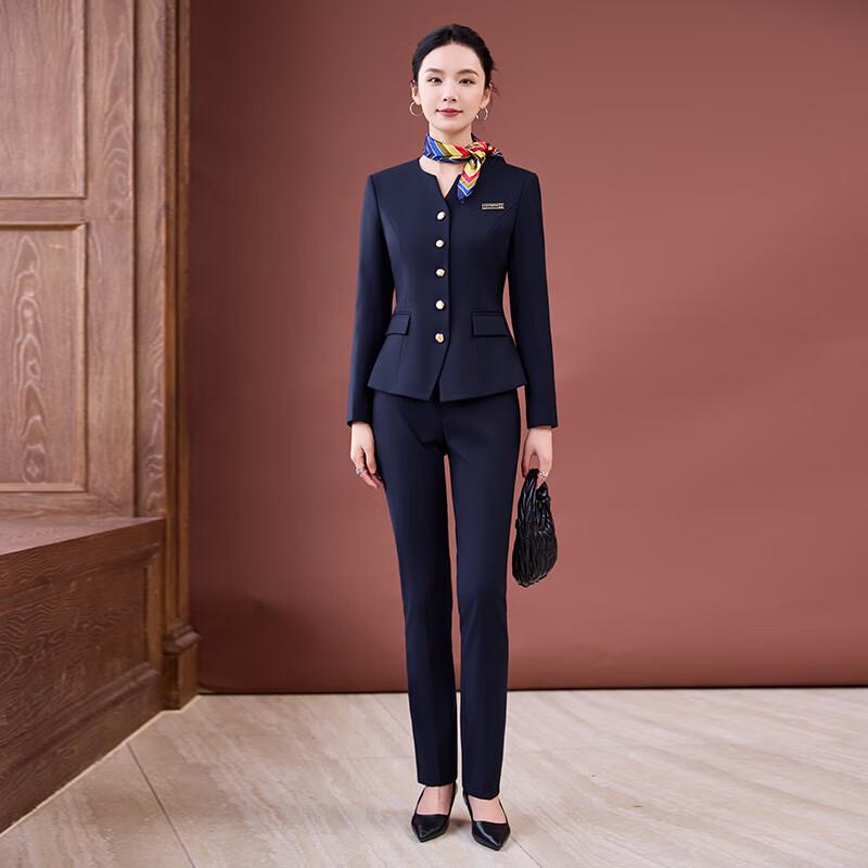 

Женский профессиональный деловой костюм S