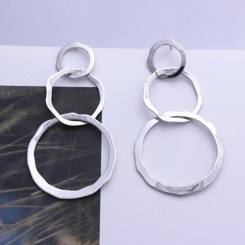 

New Fashion Vintage Geometric Round Metal Earrings for Women Glossy Hollow 3 Cirlcles Statement Ear Party Jewelry