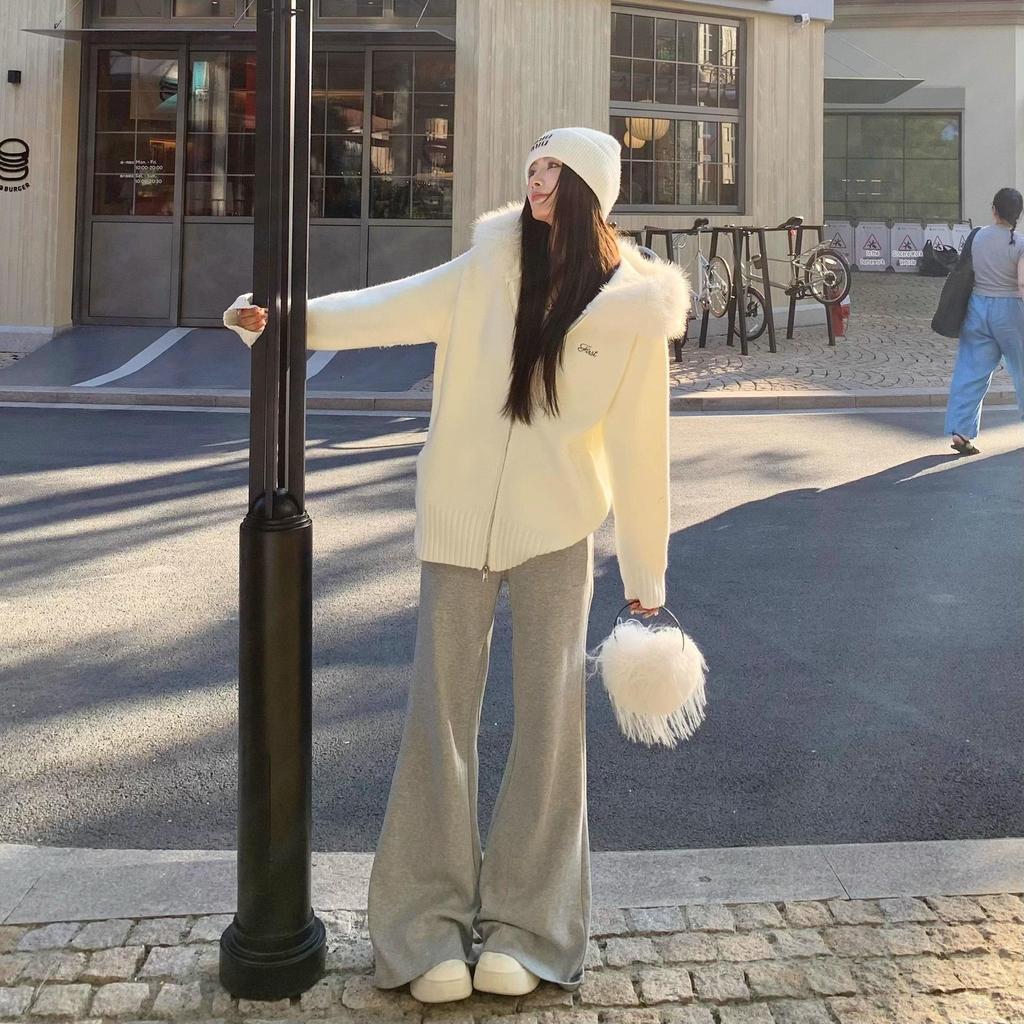 Women's Gray Micro-Flare Sweatpants: 2025 Autumn/Winter Korean Style, Wide Leg, Plus Velvet, Thickened Casual Pants.