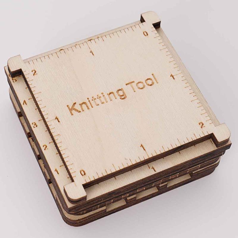 Wooden Knitting Needle Gauge Square Tool