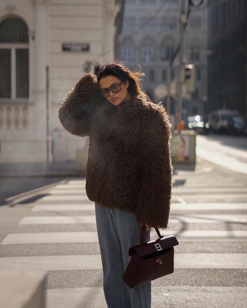 Ευρωπαϊκού και Αμερικανικού Στυλ Μοντέρνο Ευέλικτο Γούνινο Παλτό Γυναικείο Γαλλικού Σχεδιασμού