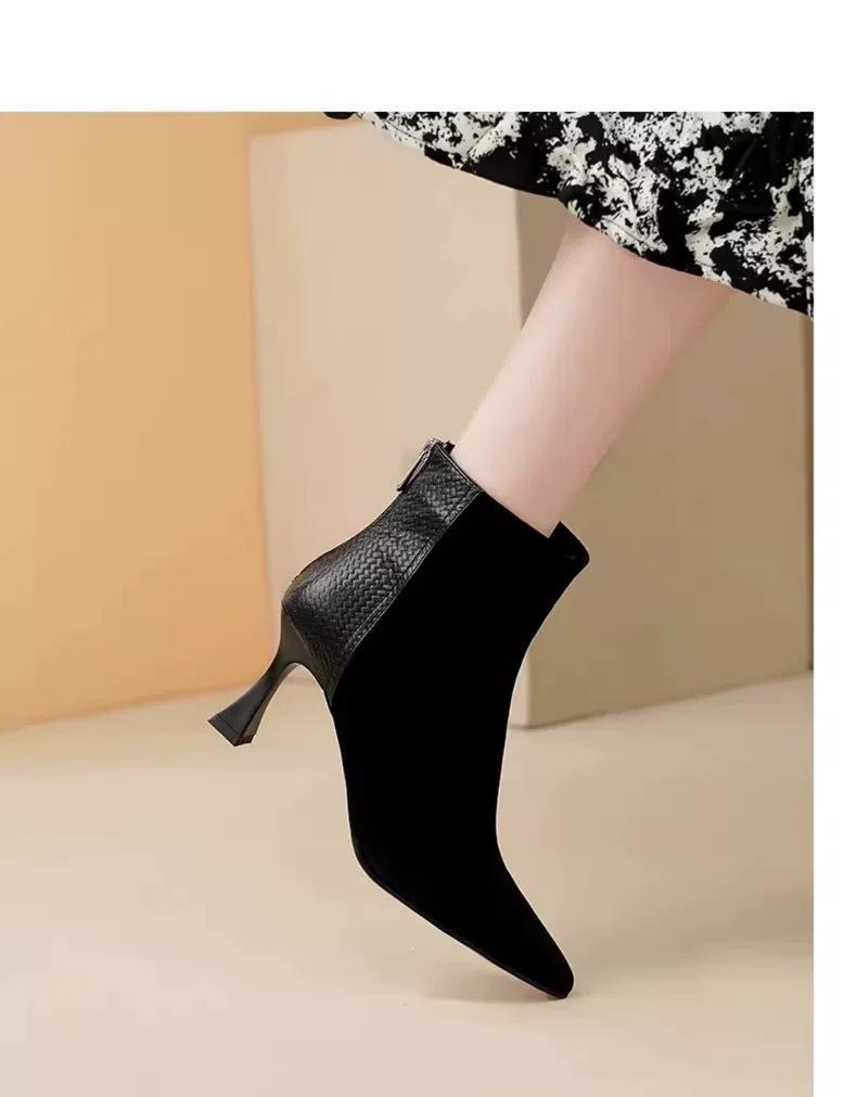 Francia kisméretű illatos stílus őszi és téli rövid csizmák magas sarkú Chelsea csizmák vékony csizmák vékony sarok hegyes orr meztelen bársony és meztelen csizmák