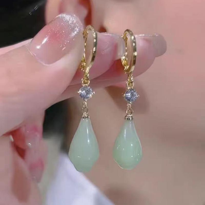 Elegant 2024 Green Magnolia Tassel Earrings - Ancient-Inspired with a Modern Twist