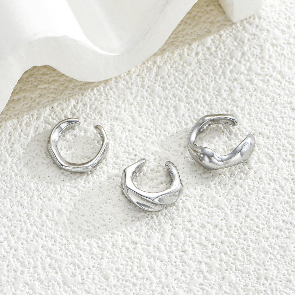 3 Stück/Set Silberfarbene Kleine Creolen für Damen Einfaches Geometrisches Minimalistisches Huggie Ohrring-Set Punk Rock Schmuckzubehör