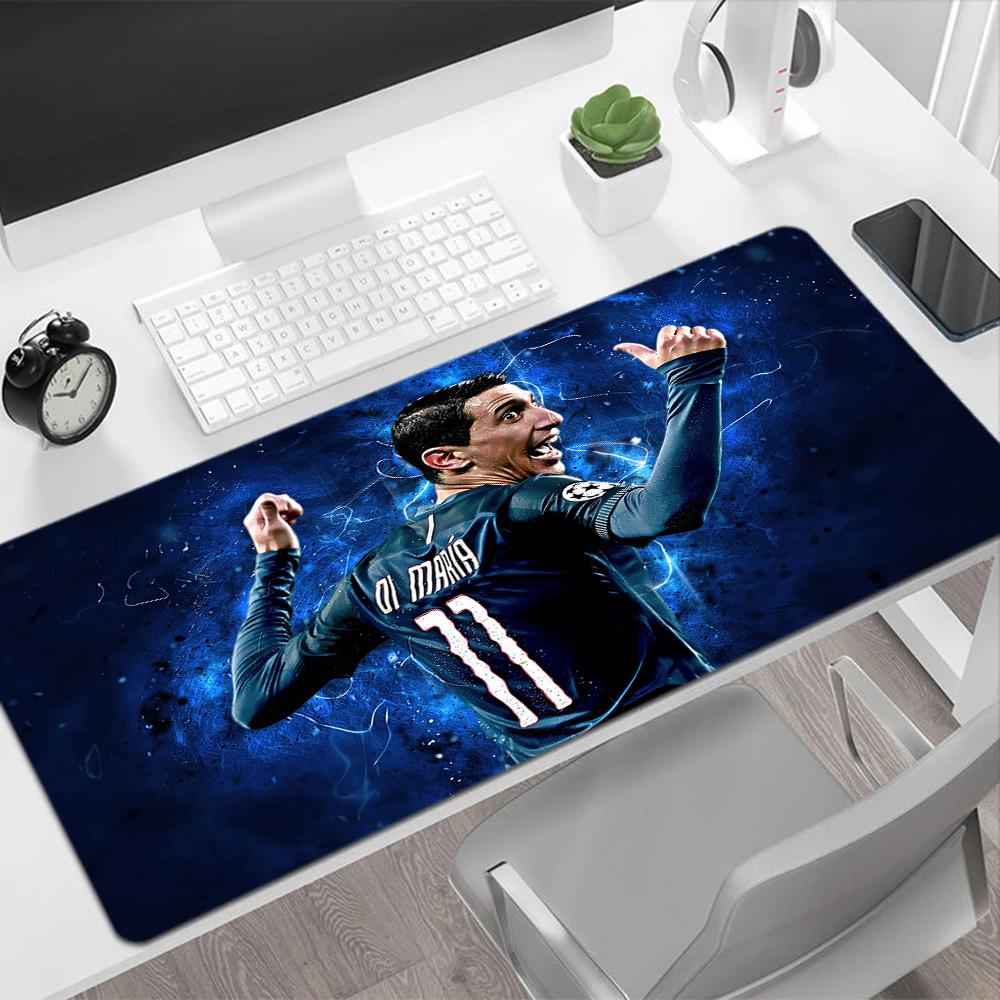 Player Celebrates Victory Moment Large Mouse Pad Keyboard Pad Desktop Mouse Pad Non-Slip Rubber Base Office Desk Accessory