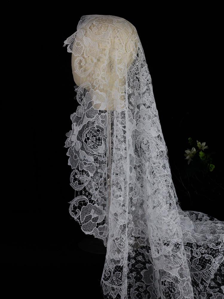 V311 White Lace Bridal Veil: Single-Layer, High-End Influencer Photo Prop