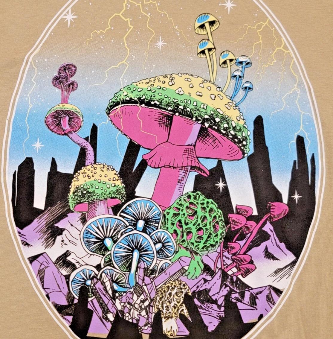Miken Psychedelic Mushroom T-Shirt Men s Medium Tan Trippy Graphic Tee NWT S