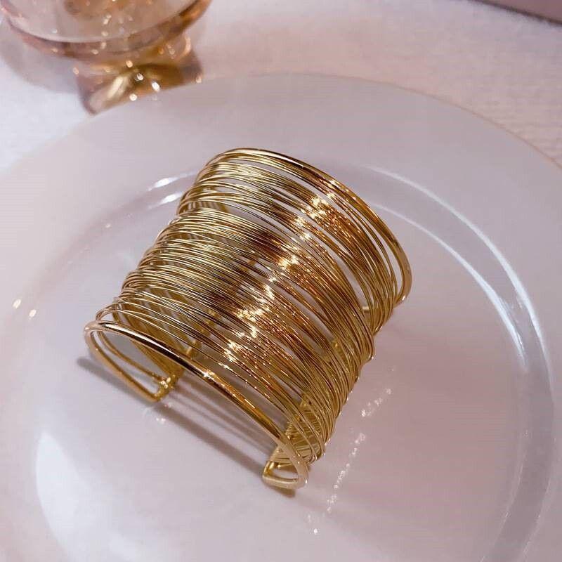 Hollow-Out Open Bracelet, European and American Metal Style, Fashionable and Elegant Arm Ring, Niche Commuter New Style Bracelet Jewelry for Women Bracelet-Gold